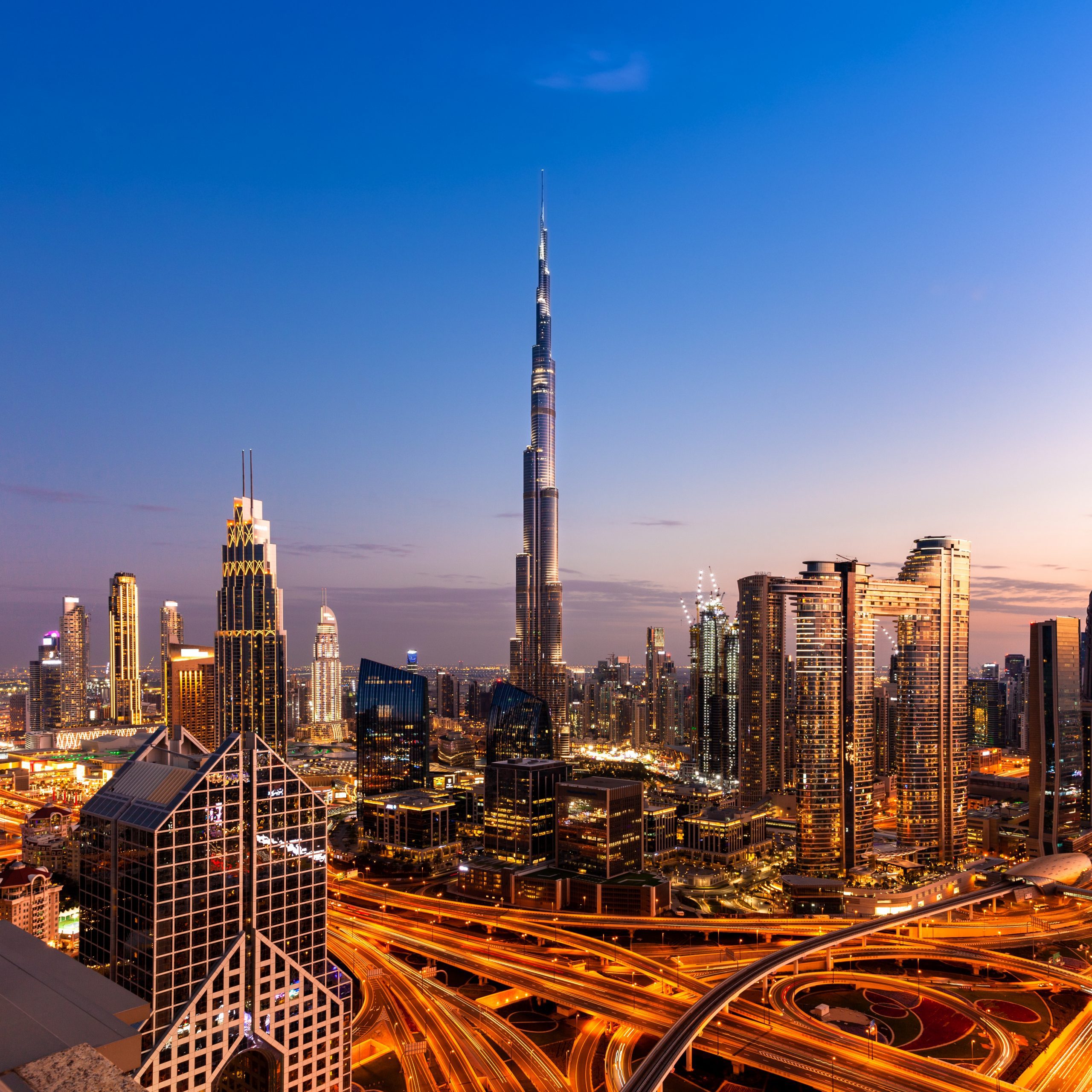Image of Dubai with Burj Khalifa representing B2B